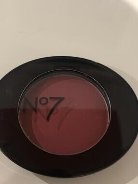 new No7 Blusher Powder in shade Berry Crush